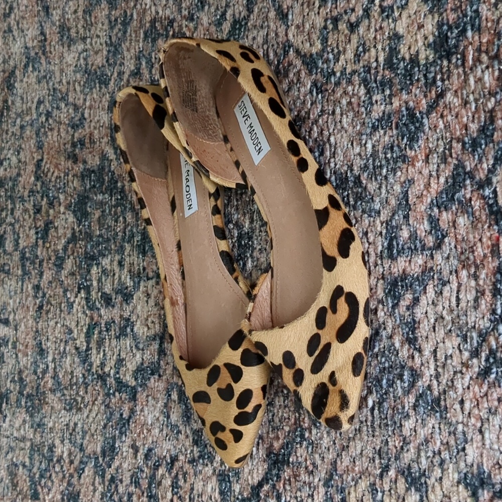 Steve Madden Leopard Flats